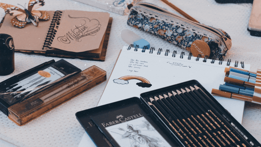Learning Art from Scratch – MissLMBFangirl’s journey from beginner to artist, sharing tips on creativity, growth, and embracing the art process.